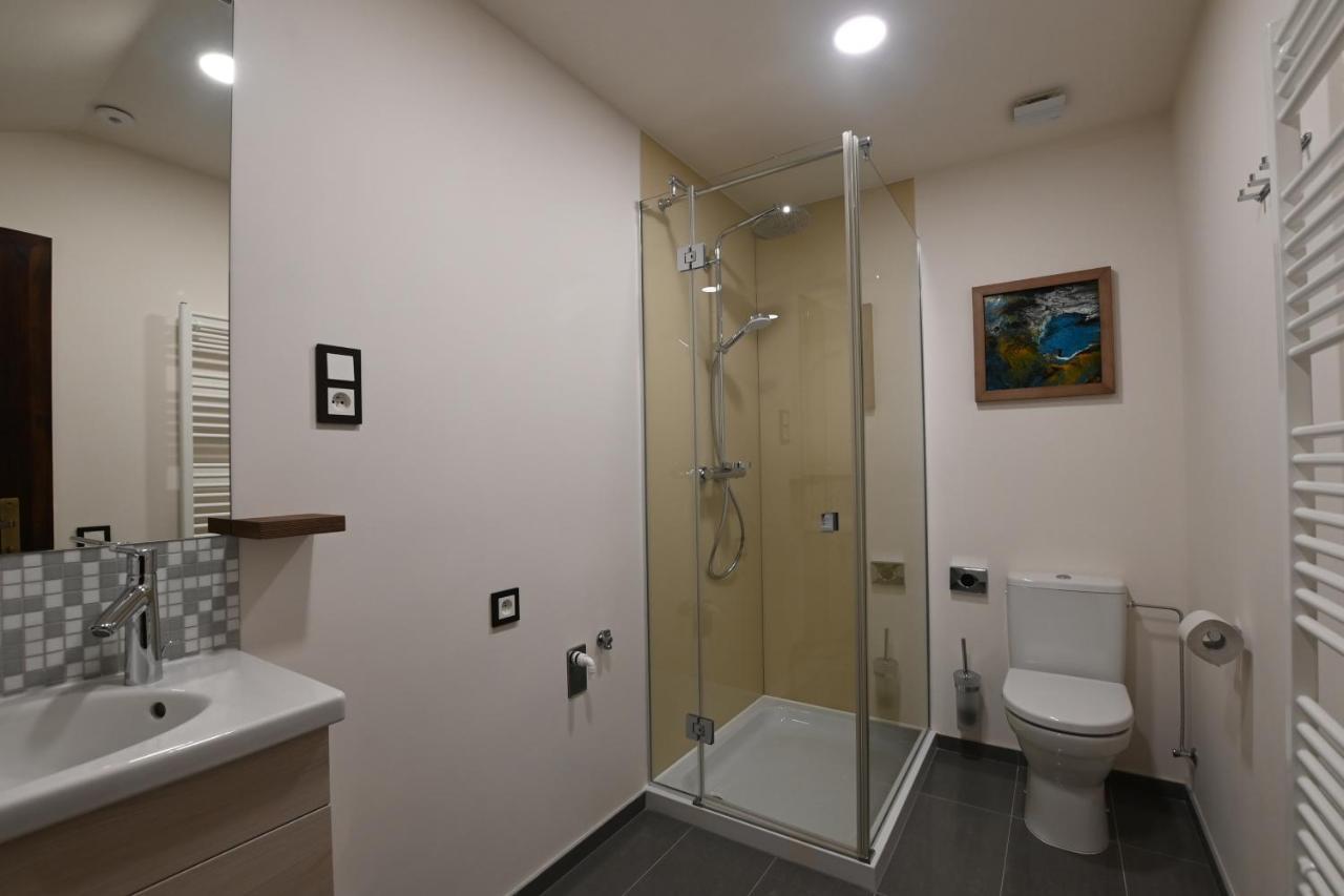 חומוטוב Apartmany Spessart מראה חיצוני תמונה