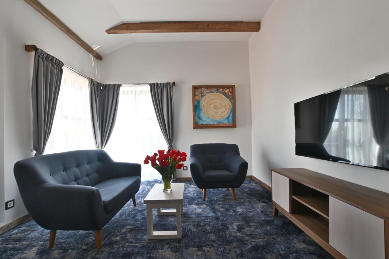 חומוטוב Apartmany Spessart מראה חיצוני תמונה